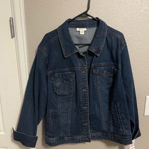 Style and company long sleeve jean jacket. Size 22w.   Loose fit.